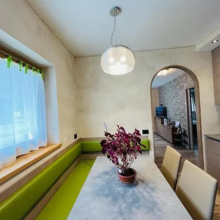 Sunshine Apartment