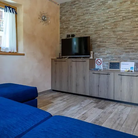 Sunshine Apartment *